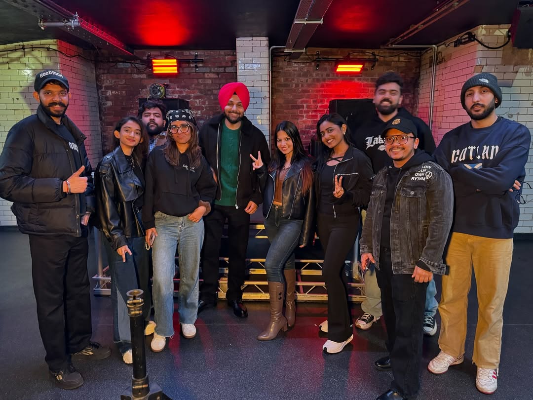 Cast stand up event details